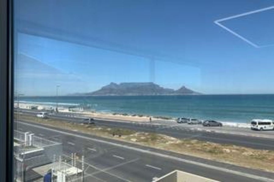 3 Bedroom Property for Sale in Bloubergrant Western Cape